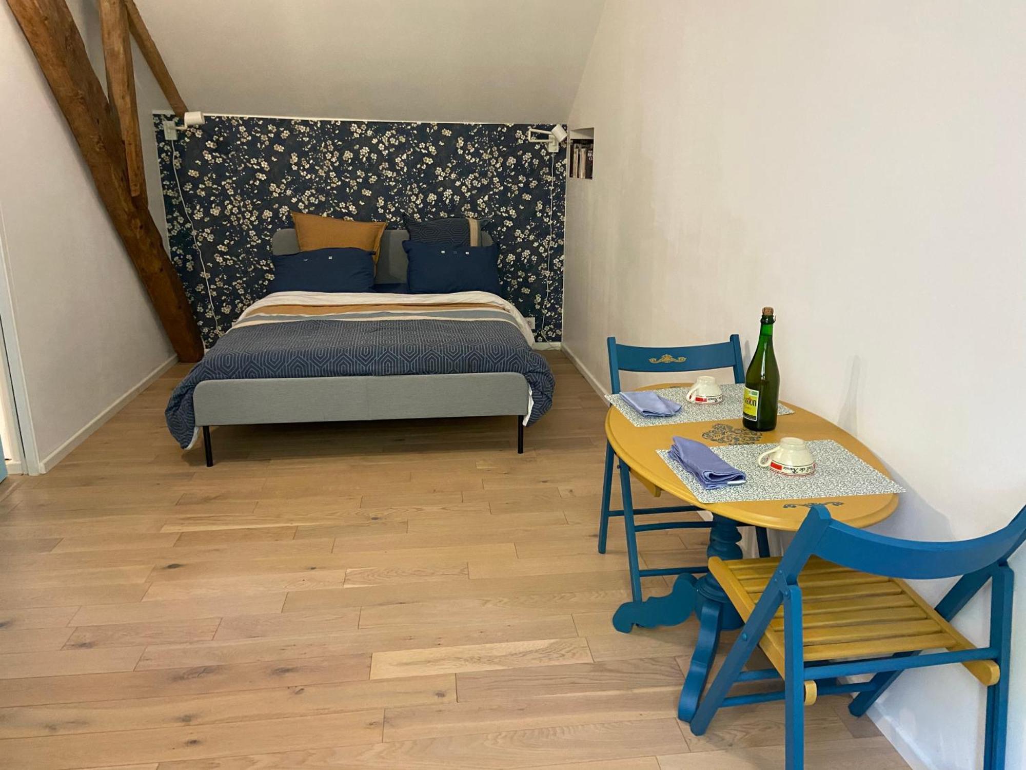 Chambre Double Avec Salle De Bains Privee Quintin Екстериор снимка